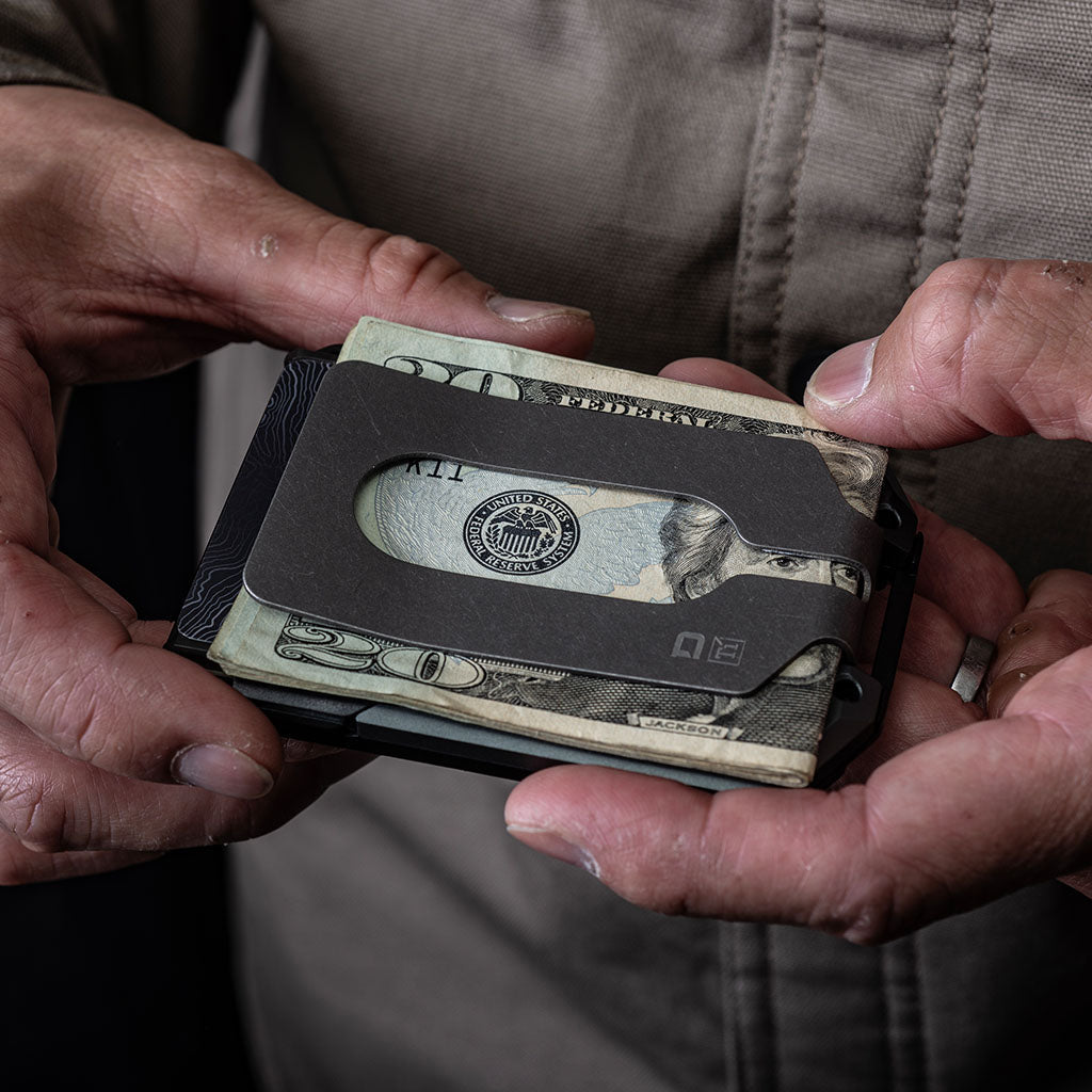 M4 MAVERICK™ RAIL WALLET with TITANIUM CLIP